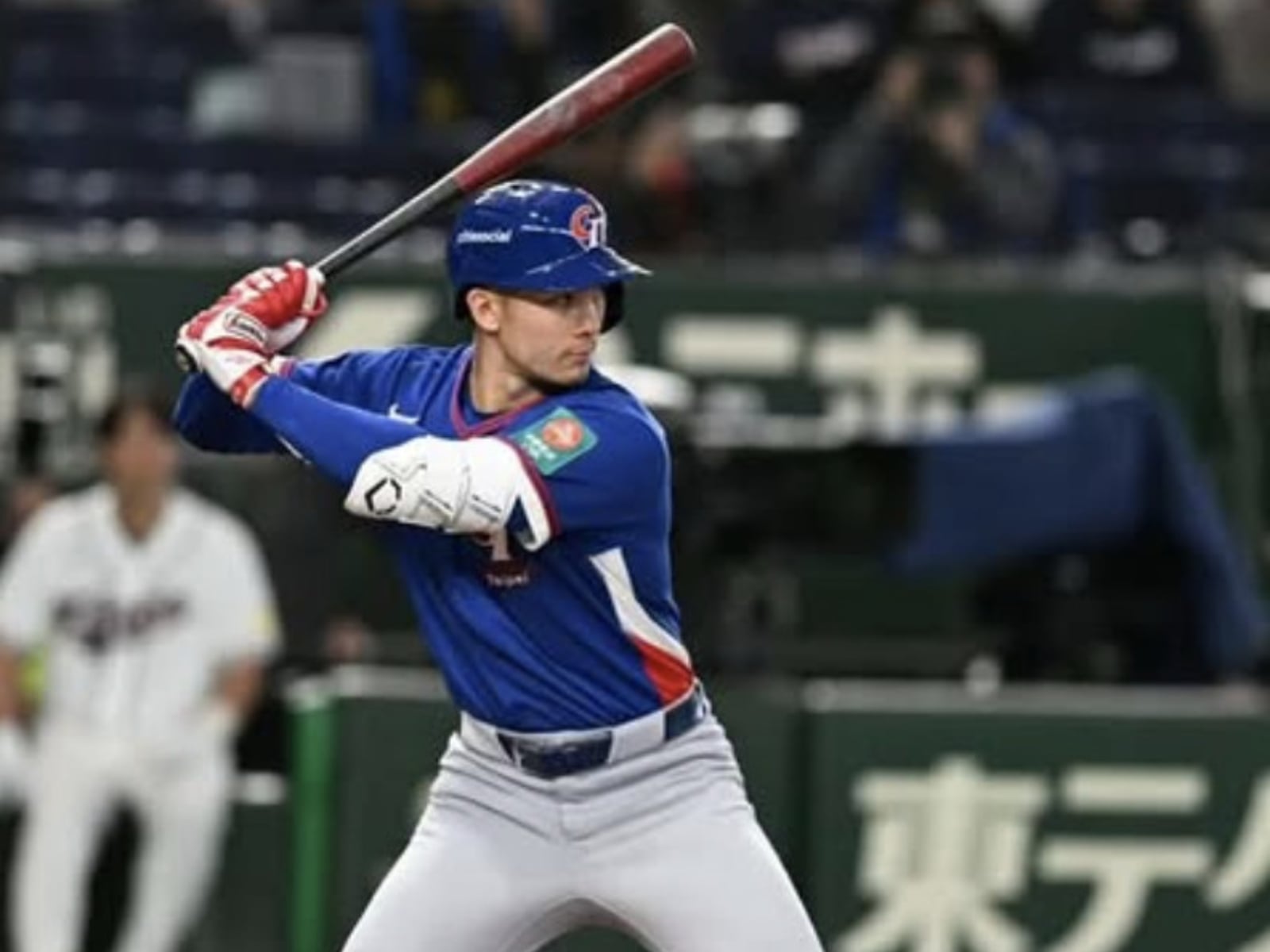 「費仔」Stuart Fairchild 計畫 11 月攜母訪台！休賽季加碼學中文、與中華隊友建終生情誼！