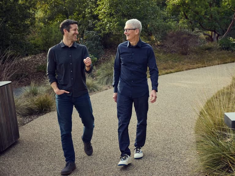 蘋果人事大地震！Tim Cook 卸任 CEO，硬體老將 Ternus 接棒，市值 4 兆美元帝國將迎來新時代