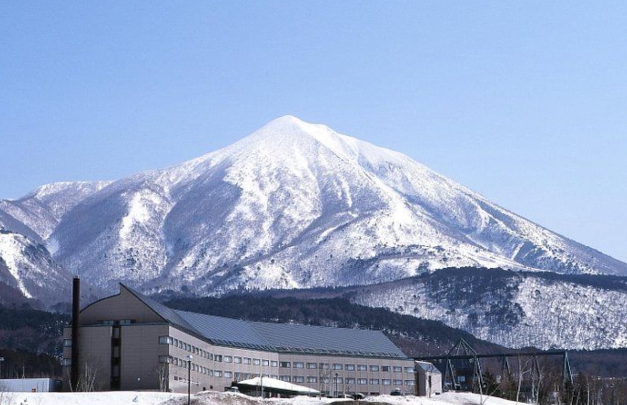 星宇航空 × 星野集團推出「星星相遇」專案！北海道 TOMAMU 、仙台磐梯山溫泉⋯兩大滑雪方案一次看！