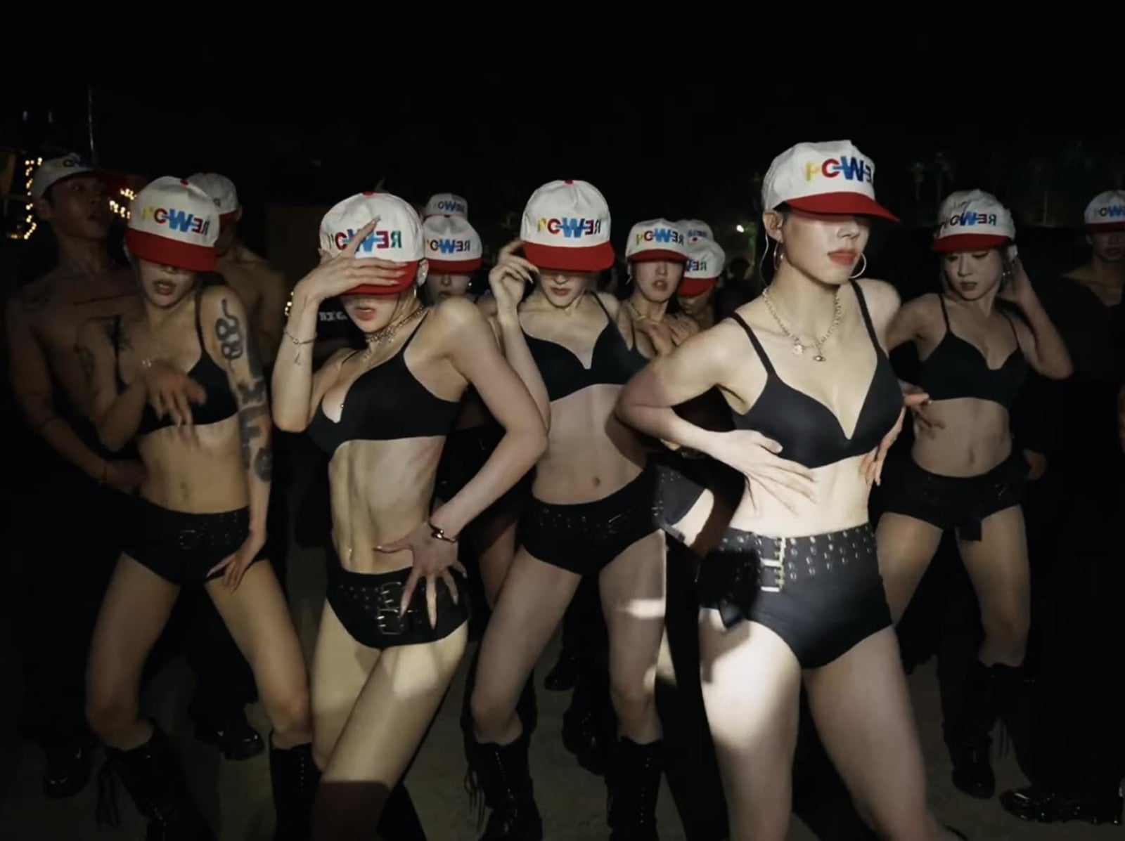 BIGBANG Coachella 舞群介紹：Minah Lee、EUNKI、權氏雙胞胎⋯GD 女舞者是誰？