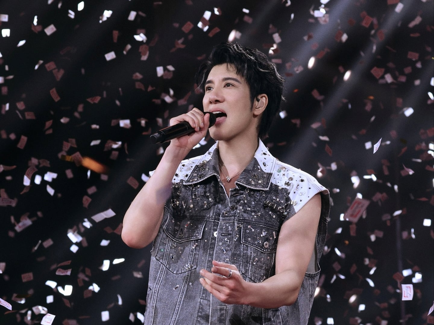 王力宏杭州演唱會票賣光！粉絲狂敲碗：「大巨蛋不遠了！」