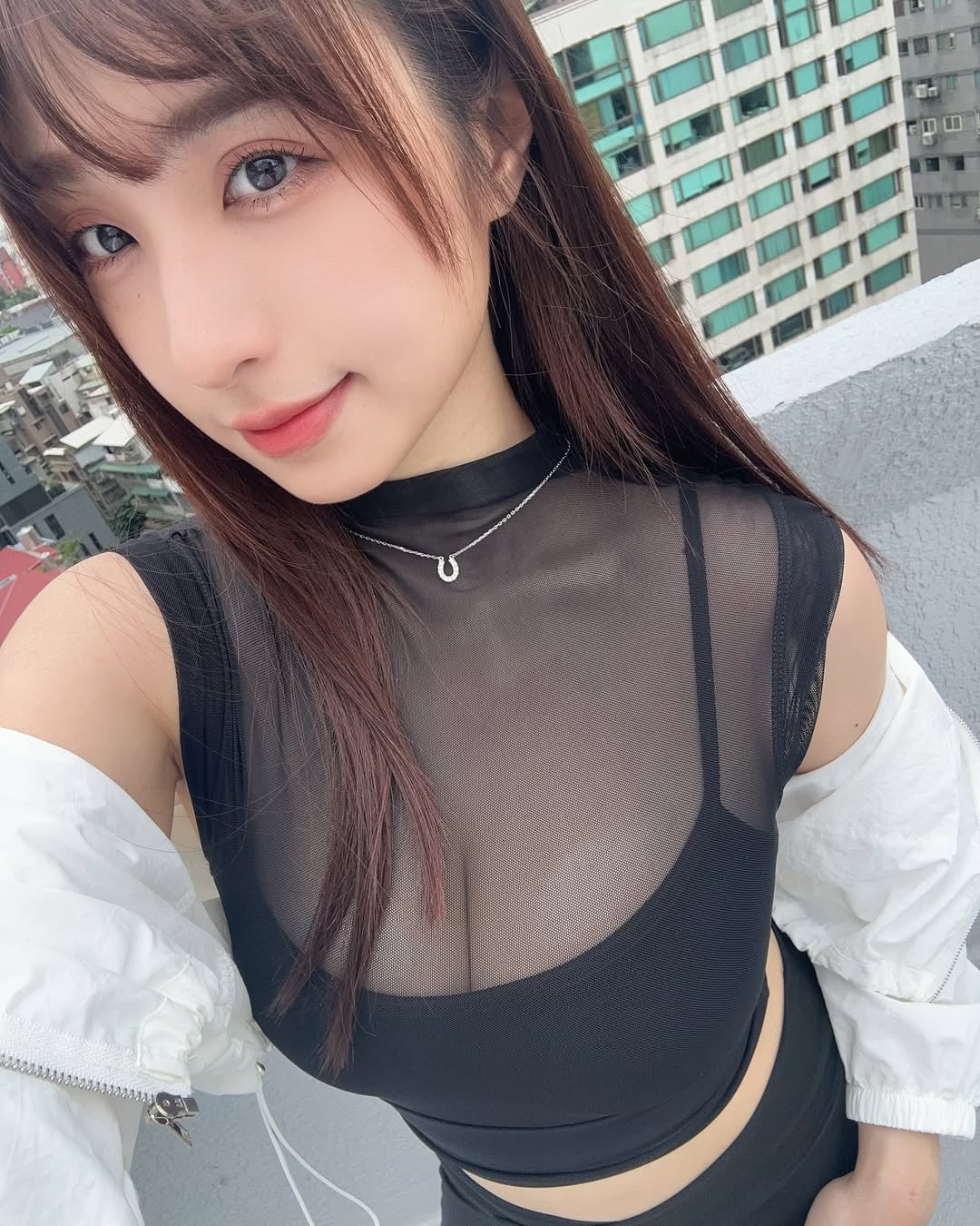 蘋蘋澎澎參加路跑影片身高 160 姣好身材藏不住！168 斷食法、HIIT 高強度運動⋯減肥瘦身身材維持技巧曝光！