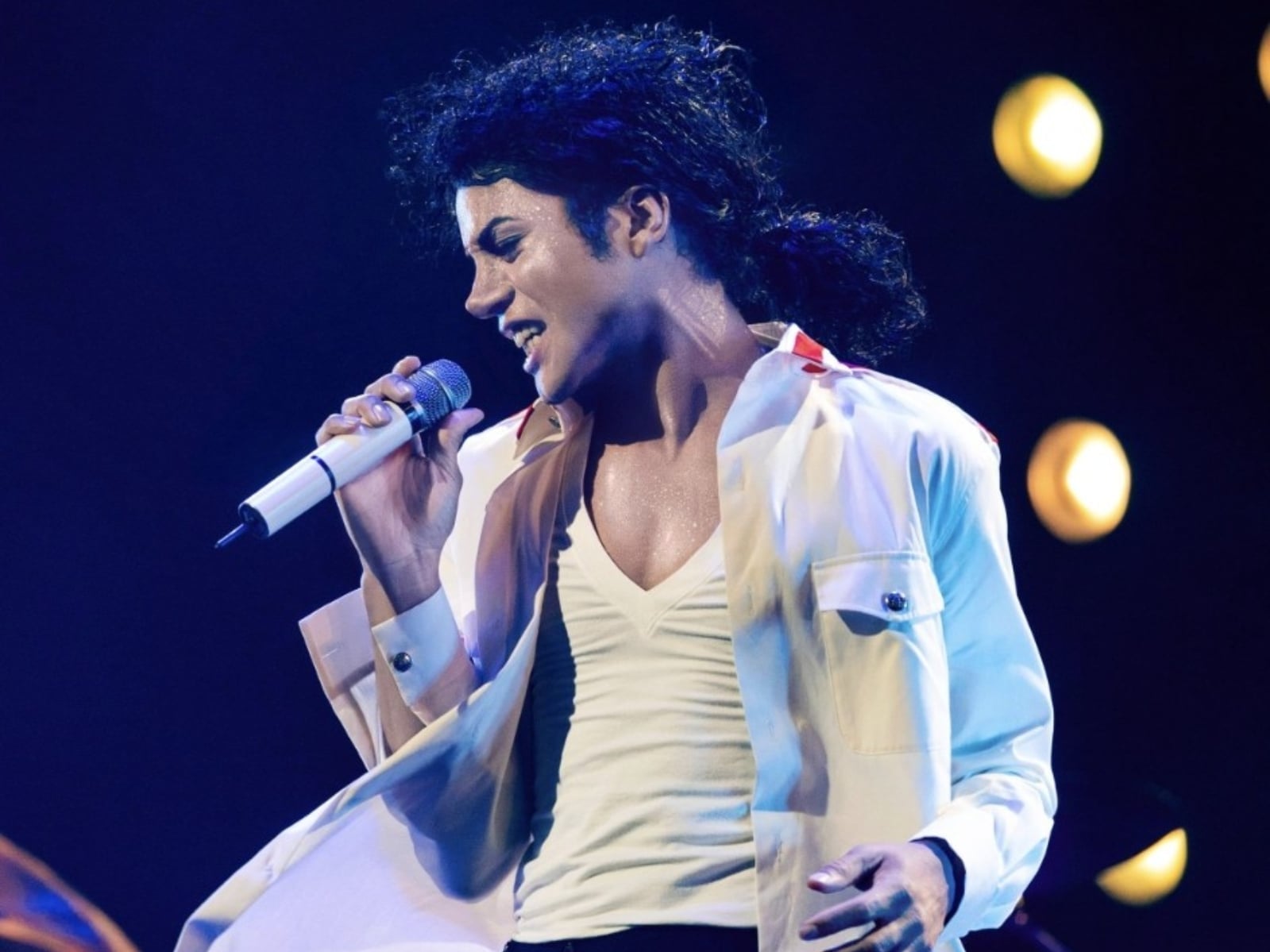 《麥可傑克森》爛番茄僅 33% 仍賣爆！全球首週票房上看 1.5 億美元，姪子神還原驚艷全場！