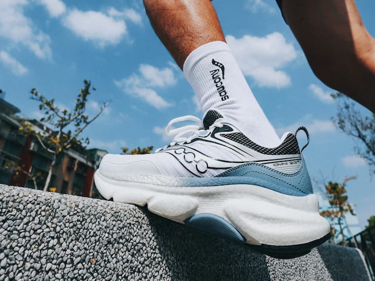 Saucony OMNI 23 ST 緩震支撐旗艦鞋款強勢登場！輕量、緩震、穩定一次滿足！