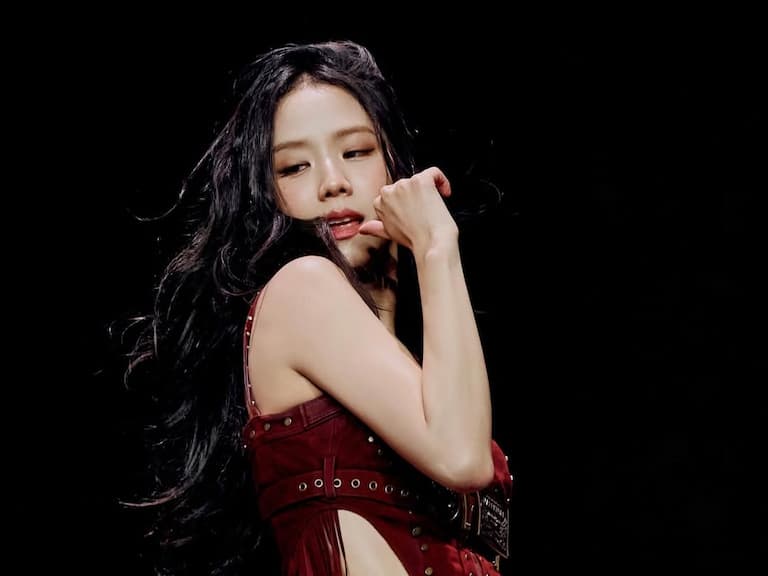 BLACKPINK Jisoo 捲入哥哥風波！《訂閱男友》片尾竟然已悄悄刪名字！