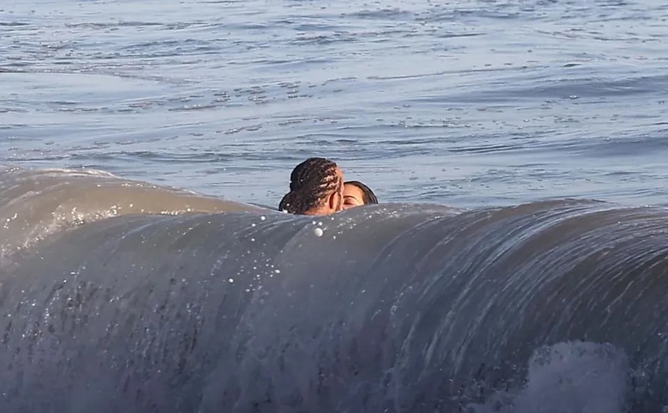 金卡戴珊 Kim Kardashian、路易斯漢米爾頓戀情實錘？海邊接吻照曝光！