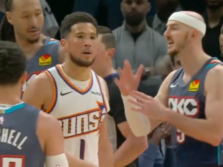 NBA/Devin Booker 被插 T 引發離譜爭議!賽後怒噴裁判「大家會開始把比賽當 WWE 看!」
