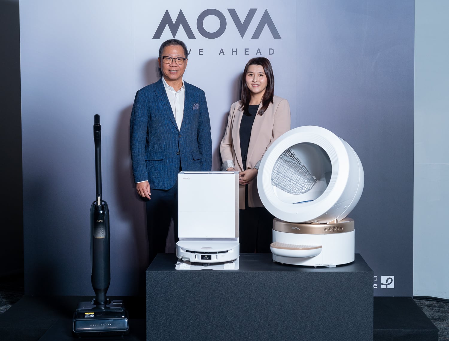 恆隆行獨家代理 AI 智慧家電品牌 MOVA！8 款清潔寵物家電首波登台，掃地機器人、洗地機一次看！