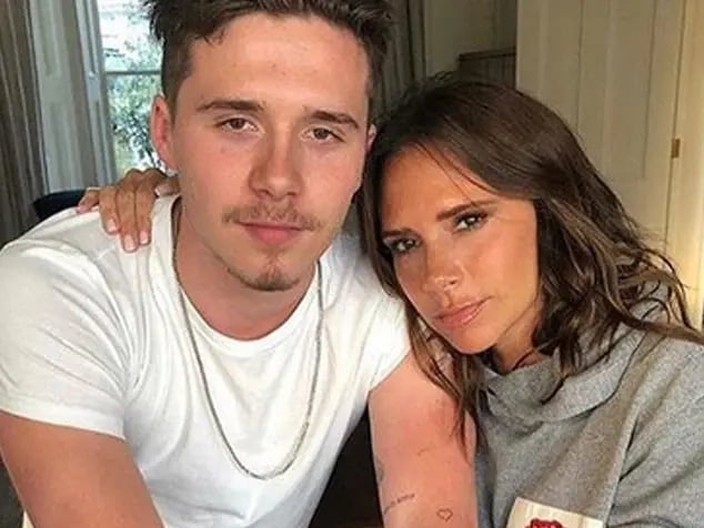 維多利亞貝克漢 Victoria Beckham 首度公開回應兒子砲轟！知情人士：「布魯克林累了！」