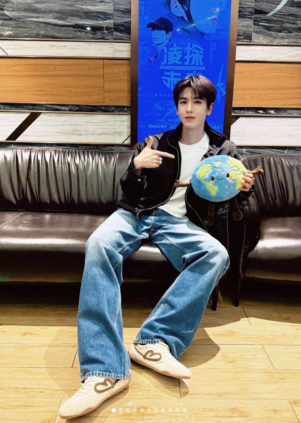 張凌赫《凌探未來》首映化身理工男講貝茲定律！粉絲暴動：「他當老師我能進台積電！」