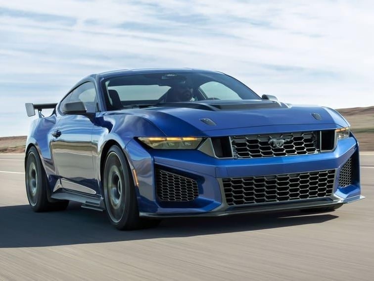 福特野馬 Mustang Dark Horse SC 發表！馬力、售價、內裝亮點一次看！