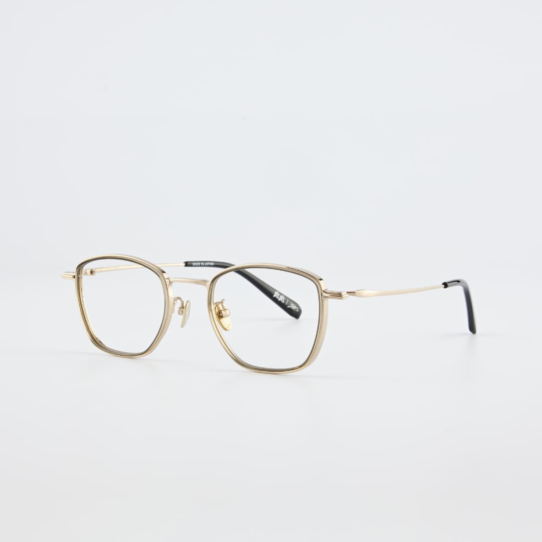 pls.pls. × 殷振豪聯名眼鏡登場！賽璐珞工藝藏隱形銅針細節，台式美學再進化