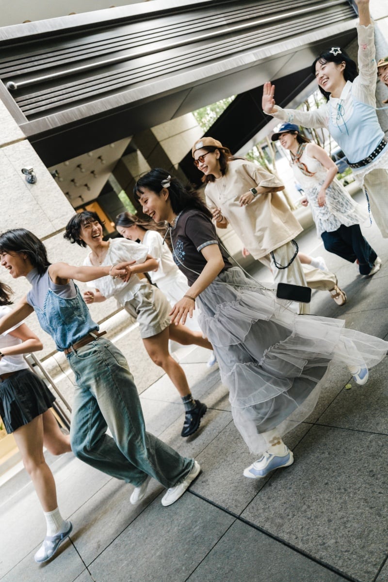 MERRELL 全新 5 款運動瑪莉珍鞋正式發表！舉辦《步履顯影》攝影展詮釋「芭蕾 x 戶外機能」美學！