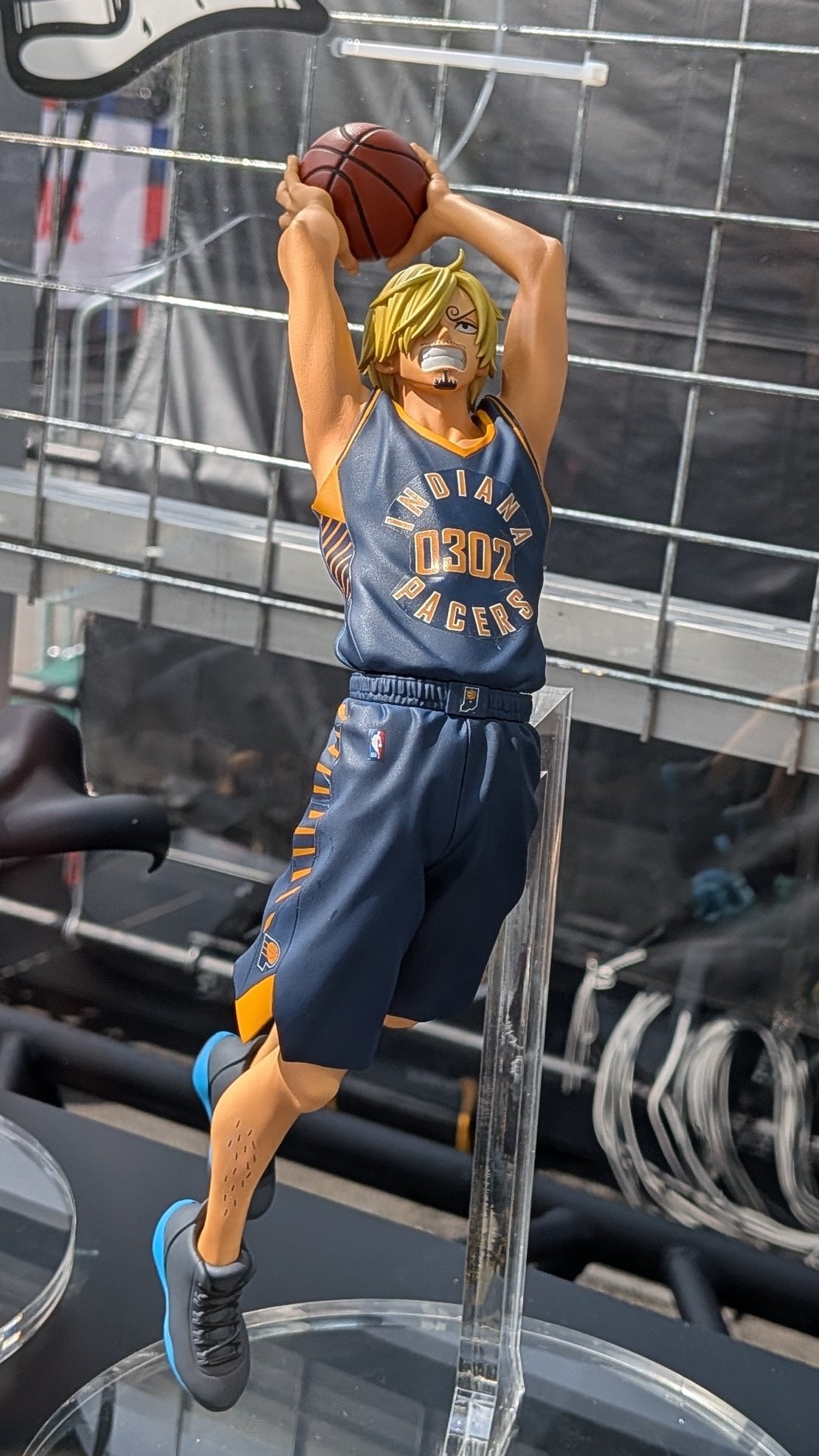 《航海王》× NBA 聯名模型太帥！魯夫 5 檔穿湖人球衣、索隆配賽爾提克⋯10 位角色球衣號碼藏生日彩蛋！