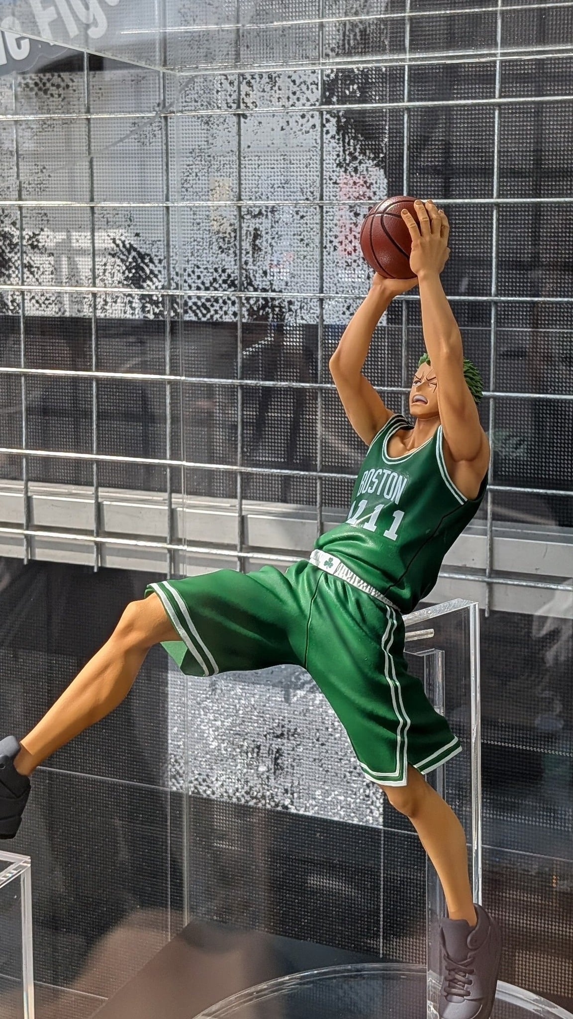 《航海王》× NBA 聯名模型太帥！魯夫 5 檔穿湖人球衣、索隆配賽爾提克⋯10 位角色球衣號碼藏生日彩蛋！