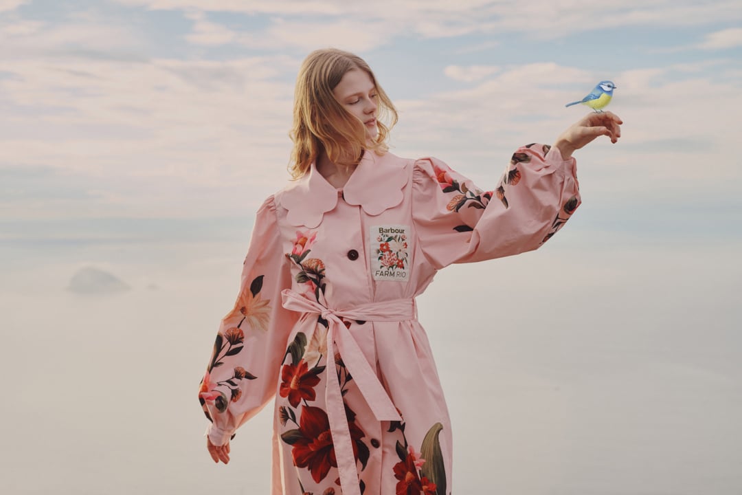 Barbour × FARM Rio 聯名回歸！英倫花卉 × 巴西熱帶風情碰撞，5 款必收單品售價曝光！