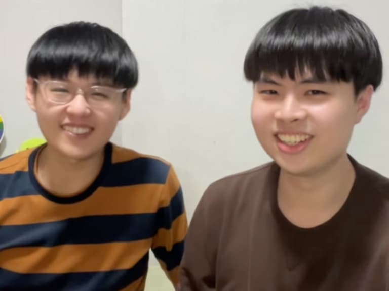 崴崴孟孟是誰?高學歷、主題曲〈崴孟三百天禮物〉⋯6 件事快認識!