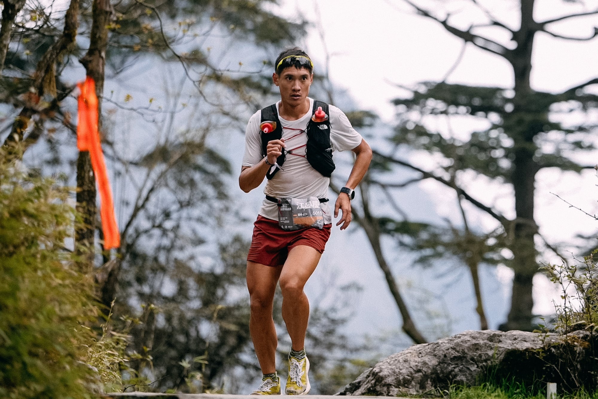 The North Face VECTIV™系列抓地越野跑鞋強勢亮相，征服長距離越野，世界越跑越大！