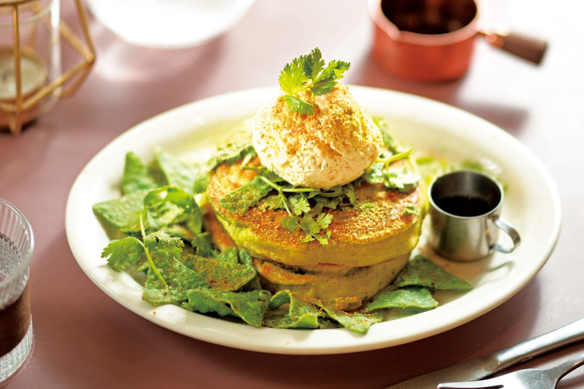 香民注意！瓦城集團雙品牌「香菜祭」強勢登場 大心、樂子攜多力多滋  7款聯名香菜料理限時開賣