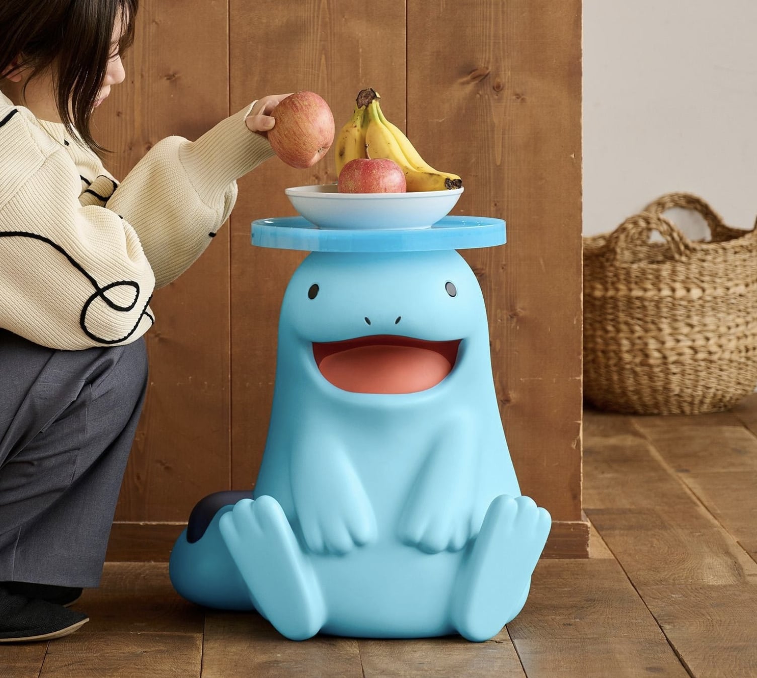 寶可夢中心「沼王迷你桌」家具超可愛！頭頂透明桌面萌度破表，預計 5 月正式開搶！