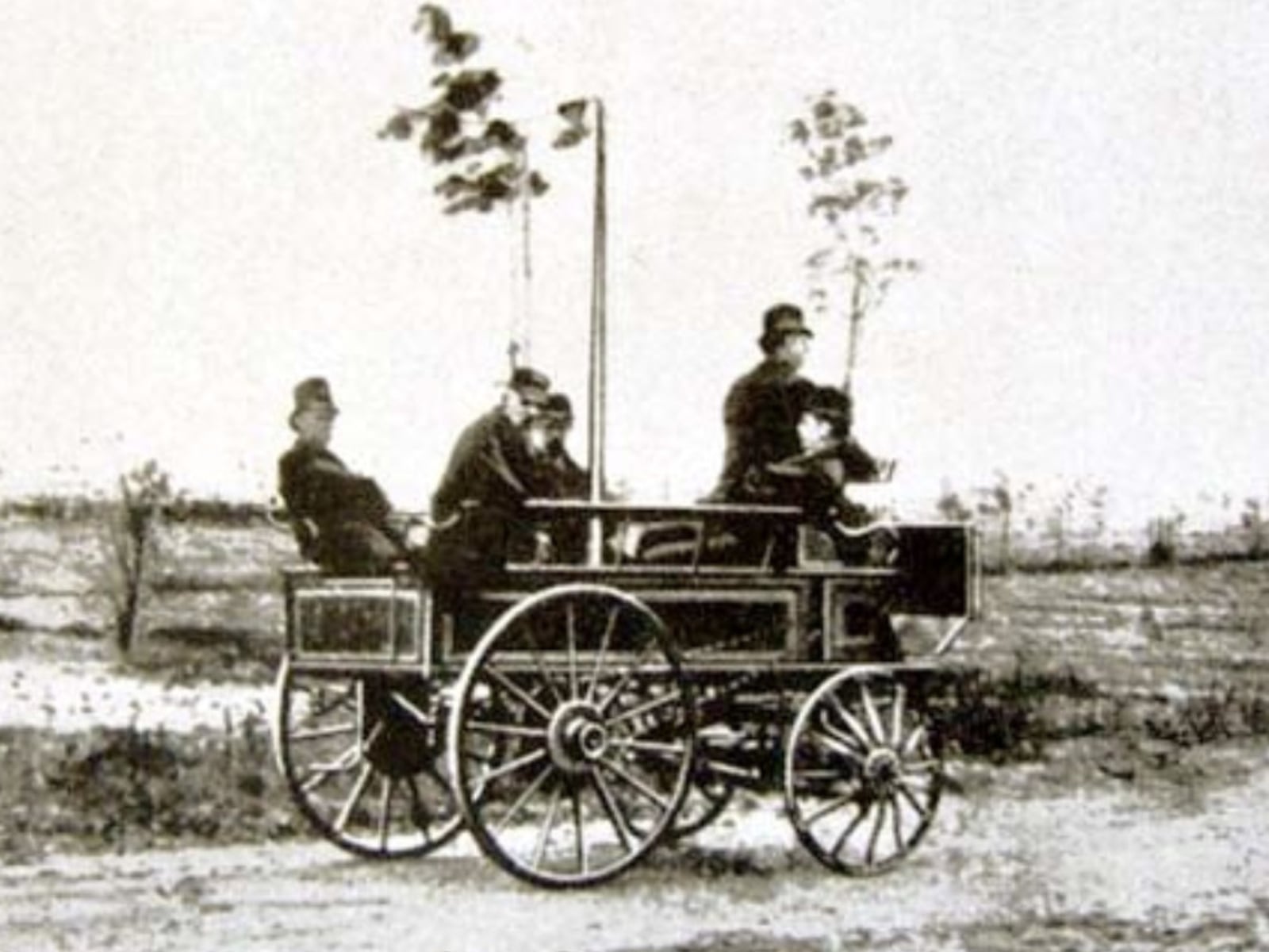 1882 年 4 月 29 全球第一台電動車誕生！比特斯拉早 118 年，不靠馬匹不靠蒸汽！