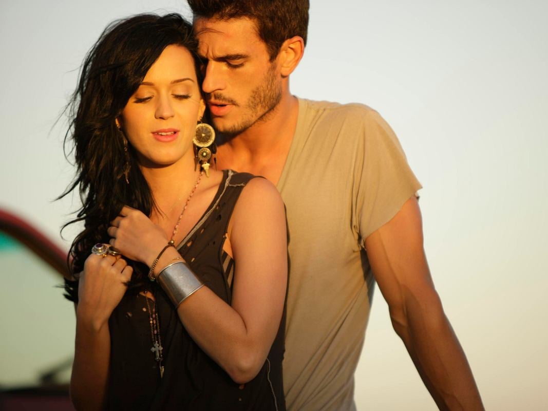 凱蒂佩芮 Katy Perry 遭男模控訴當眾掀褲羞辱！對方直言：「我當時羞恥又渺小！」