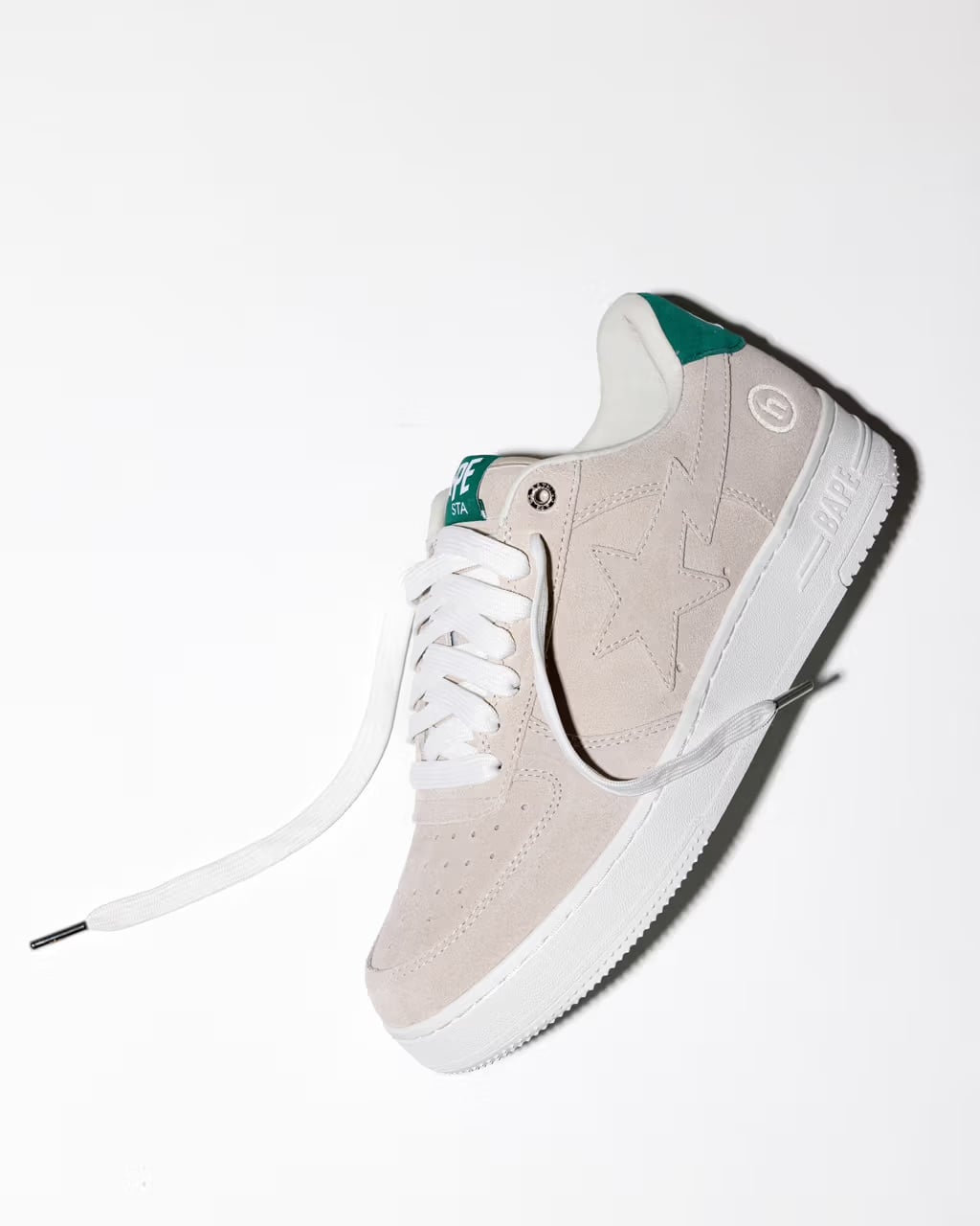 HIDDEN.NY × BAPE 聯名系列登場！經典網帽、鯊魚外套、BAPE STA 全新配色一次看