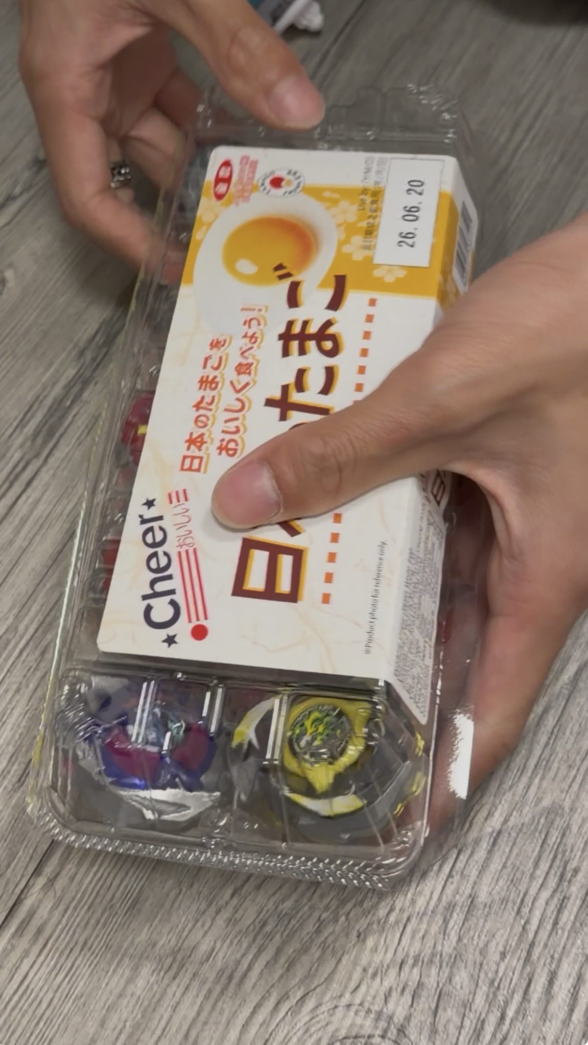 戰鬥陀螺怎麼收納？女網友曝光男友「這招」整理術，網笑翻：「生活智慧王！」