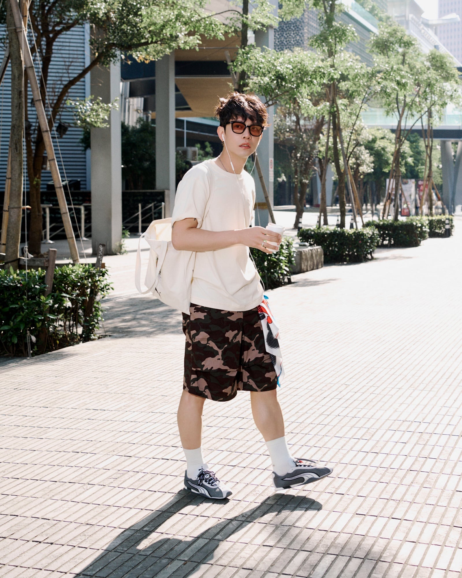 PUMA × 插畫家 Kurt Wu 聯名「WHAT IS LOVE」！3 款厭世愛心鞋扣、限定見面會一次看！