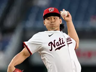 小笠原慎之介再遭下放2A！日本粉絲喊「龍隊帶他回來」，心疼聲浪：「落ちても頑張ってるのすごい」