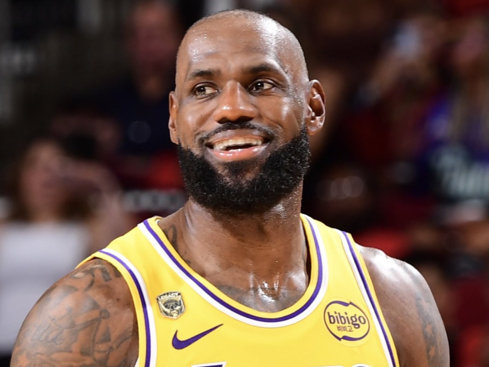 NBA／湖人 G6 痛宰火箭 4：2 強勢晉級第二輪！詹姆斯 28 分全面表現徹底主宰！