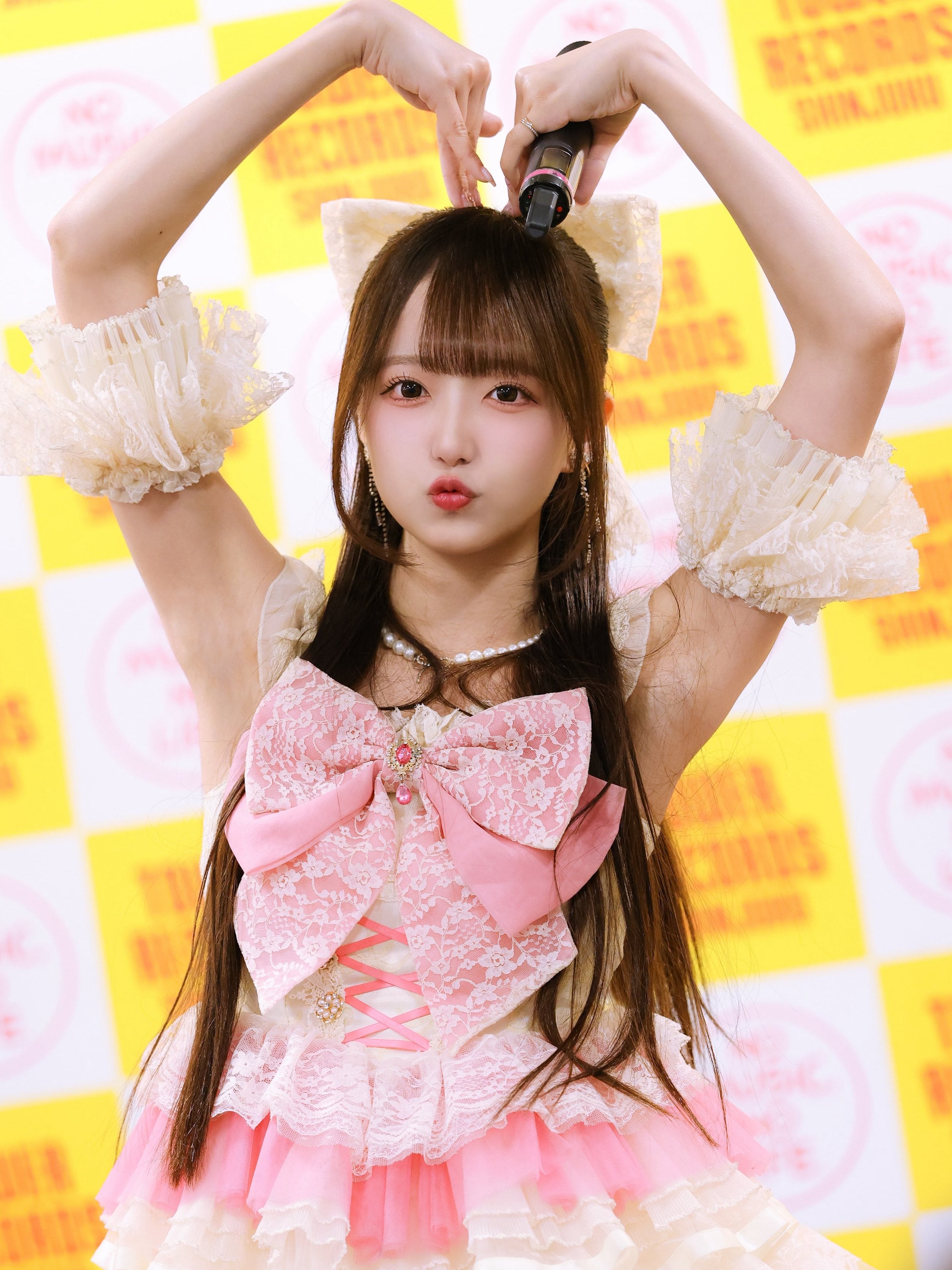 日比野芽奈