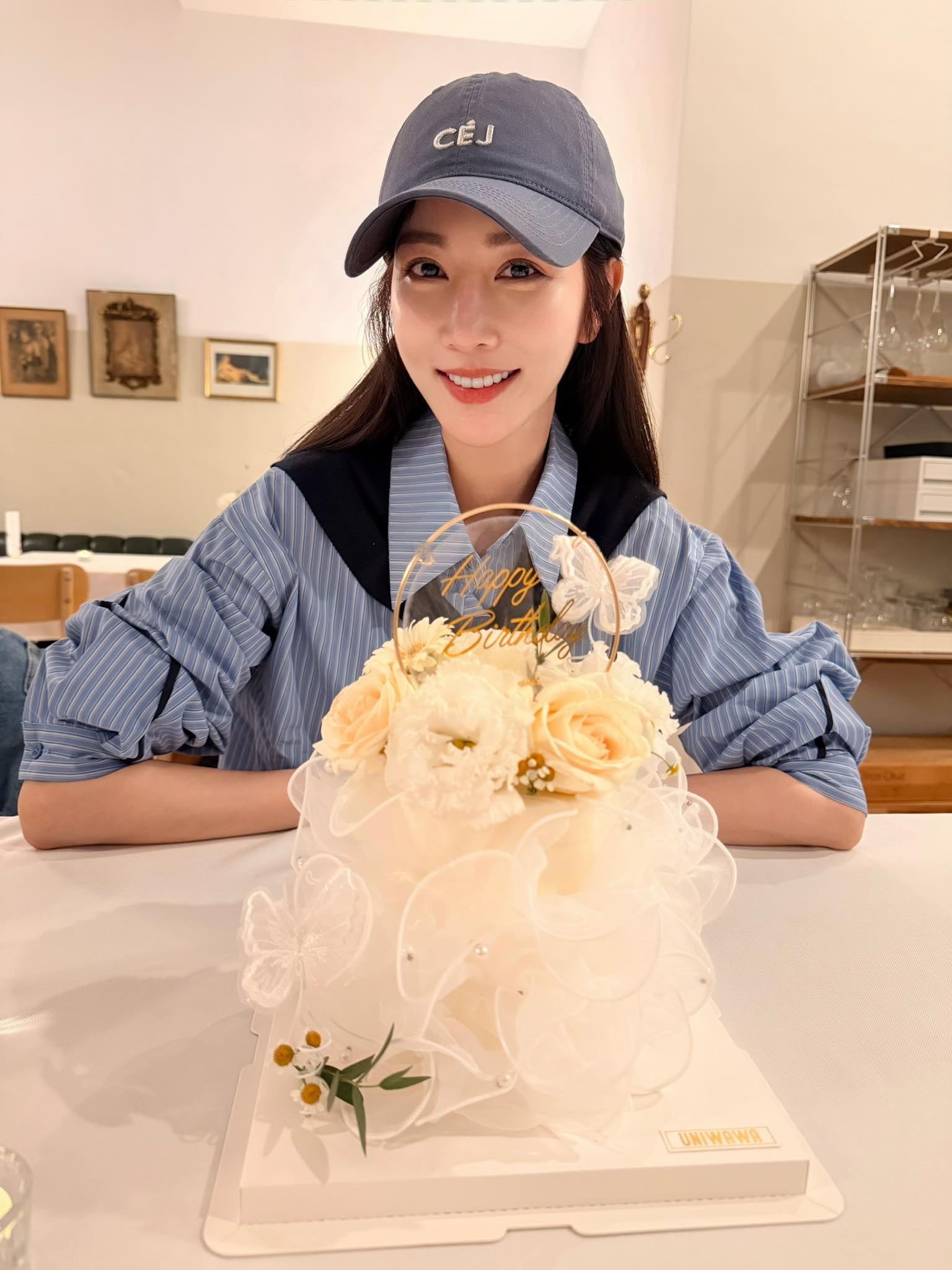 曾莞婷 IG 曝慶生美照！網友酸「又老一歲」，高 EQ 霸氣回擊引熱議！