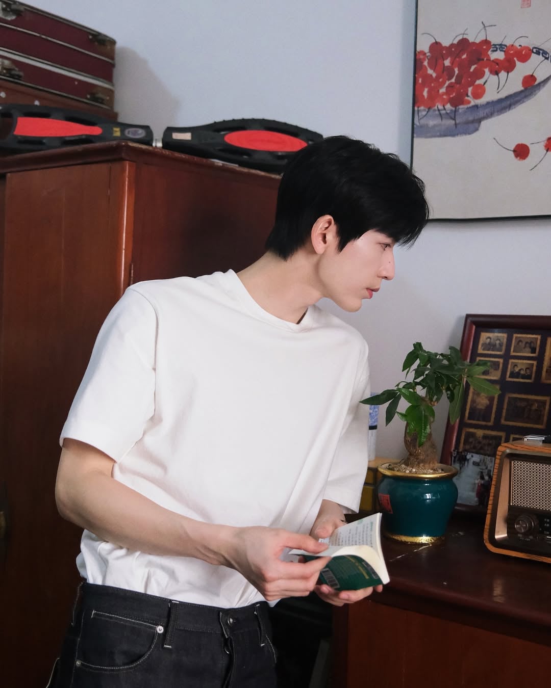 台版張凌赫現身高雄粉圓冰店！網歡呼：「願意排隊去吃！」