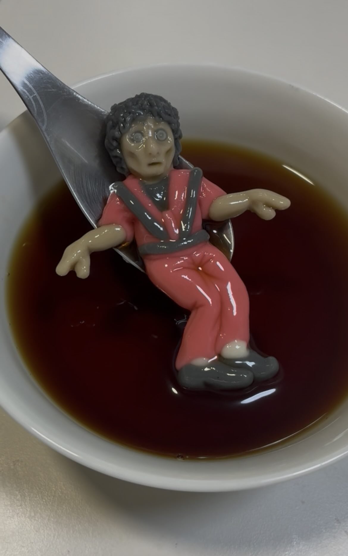 麥可傑克森 Michael Jackson 電影上映！網友搓出 MJ 湯圓神還原引驚呼：「太逼真！」