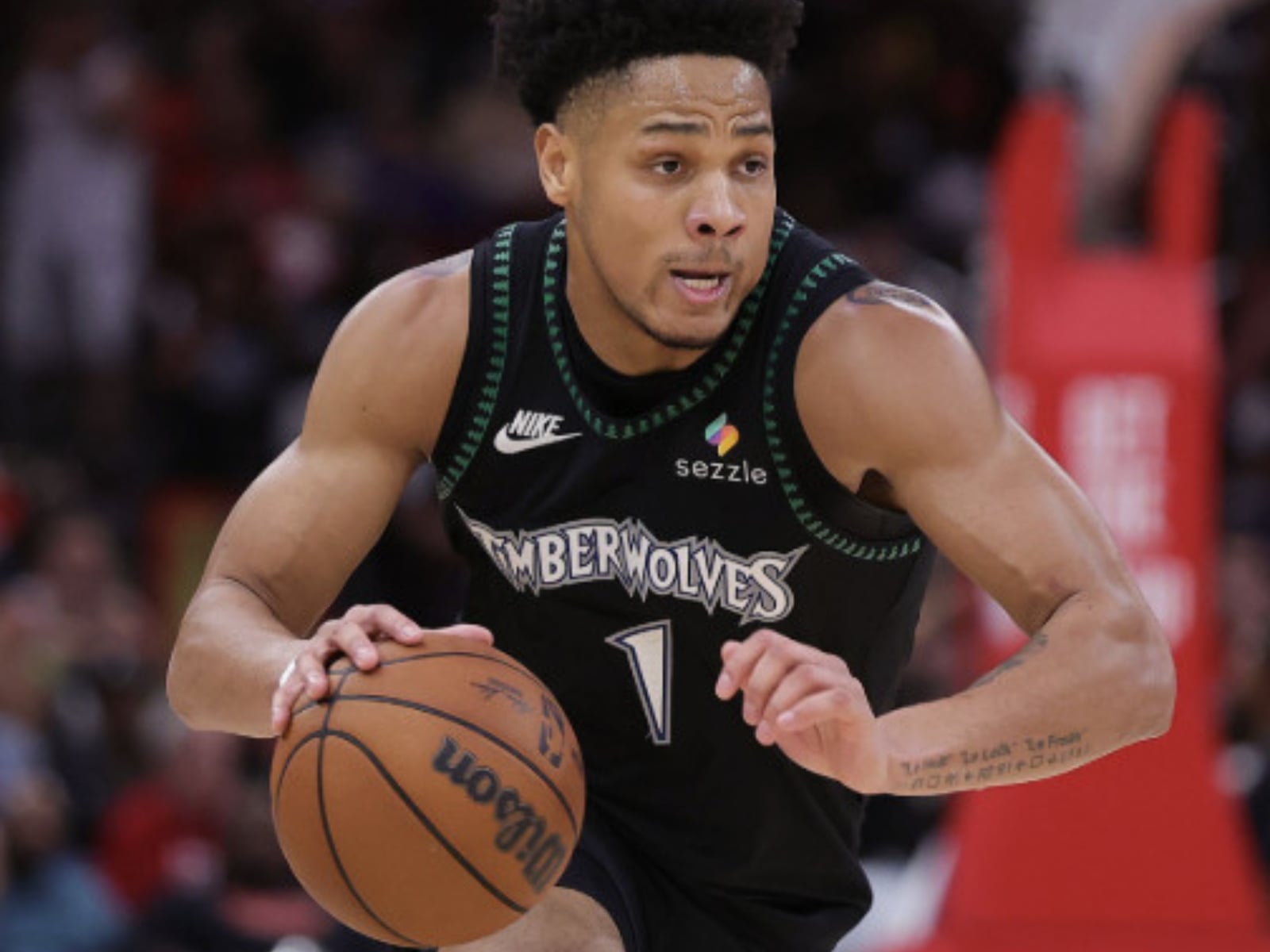 NBA／灰狼馬刺火藥味升溫！TSJ 嗆 Wembanyama：「我會灌在他頭上！」