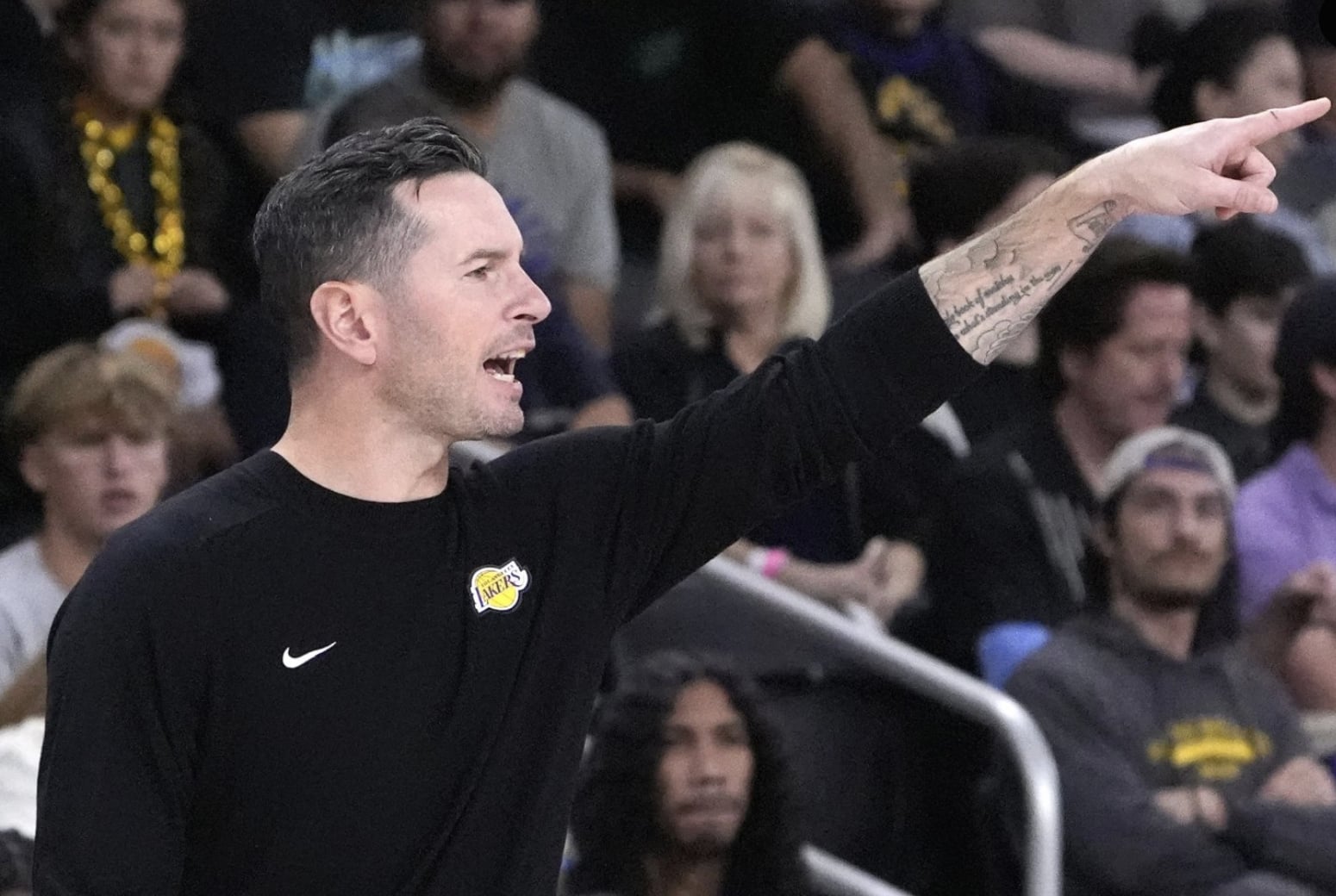 NBA／湖人隊總教練 JJ Redick 談雷霆防守！狠酸火箭：「你們的天花板只是雷霆的地板！」