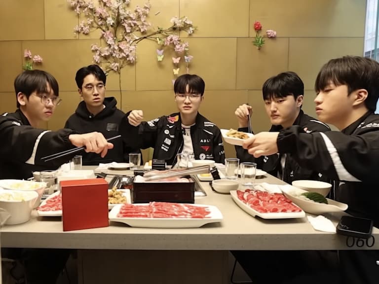 Faker 無視醫生「火鍋禁令」自主解禁！海底撈黑海會員年消費破 10 萬、T1 官方笑稱「醫生禁止收看」！