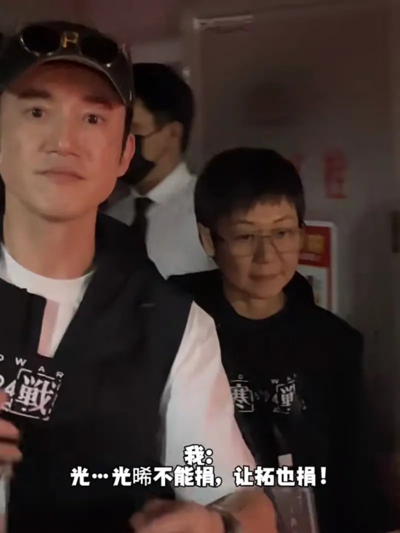 吳慷仁宣傳《寒戰1994》被喊「光唏不能捐讓拓也捐」！本人神回笑翻全場！