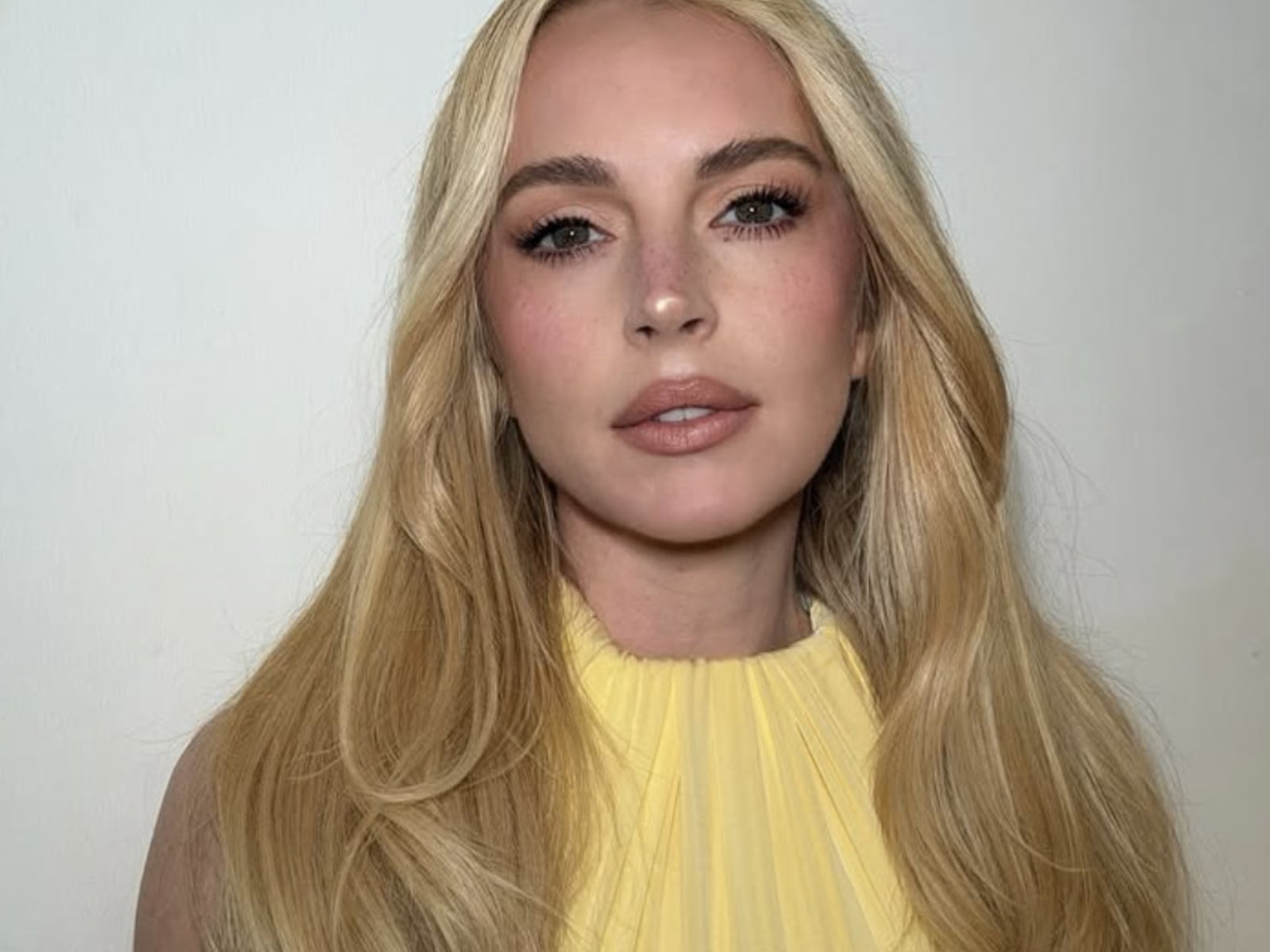 琳賽蘿涵 Lindsay Lohan 母親節感動 1630萬粉絲！曬海灘照深情告白 2 歲兒子 Luai：「愛比眼前的海洋更深！」