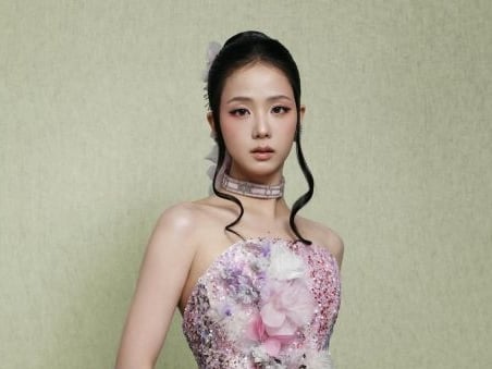 BLACKPINK Jisoo 哥哥涉強制猥褻遭逮捕！女直播主控訴：「他強脫我衣服！ 」