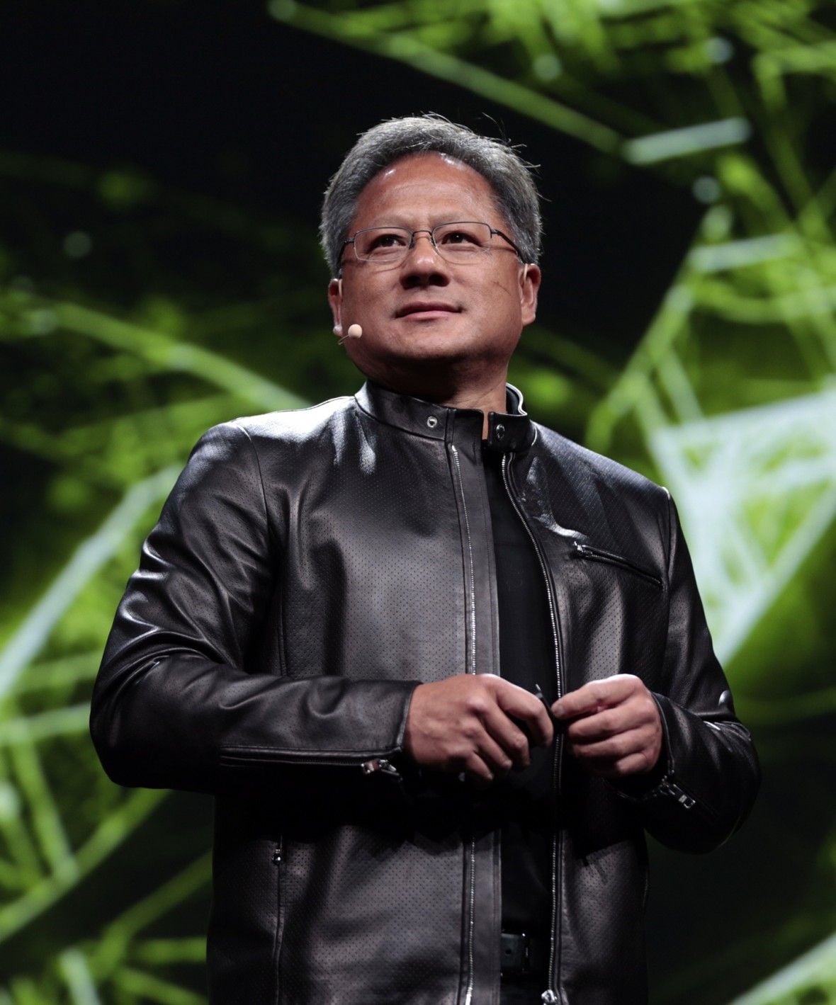 黃仁勳直言:「工作本來就是痛苦的」!身價兆級 CEO 的職場真心話戳破夢想泡泡