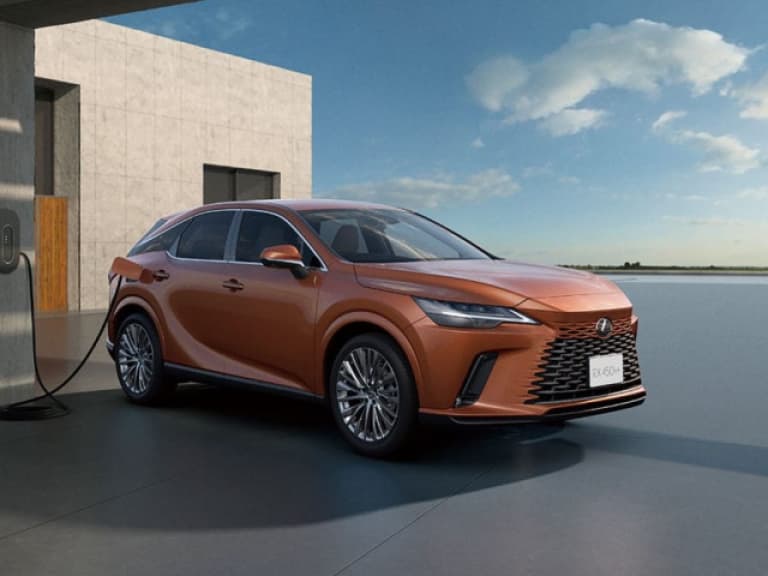 凌志 Lexus NX 改款原型車首度曝光！標誌性 L 型 LED 消失、導入 Arene OS 車機系統