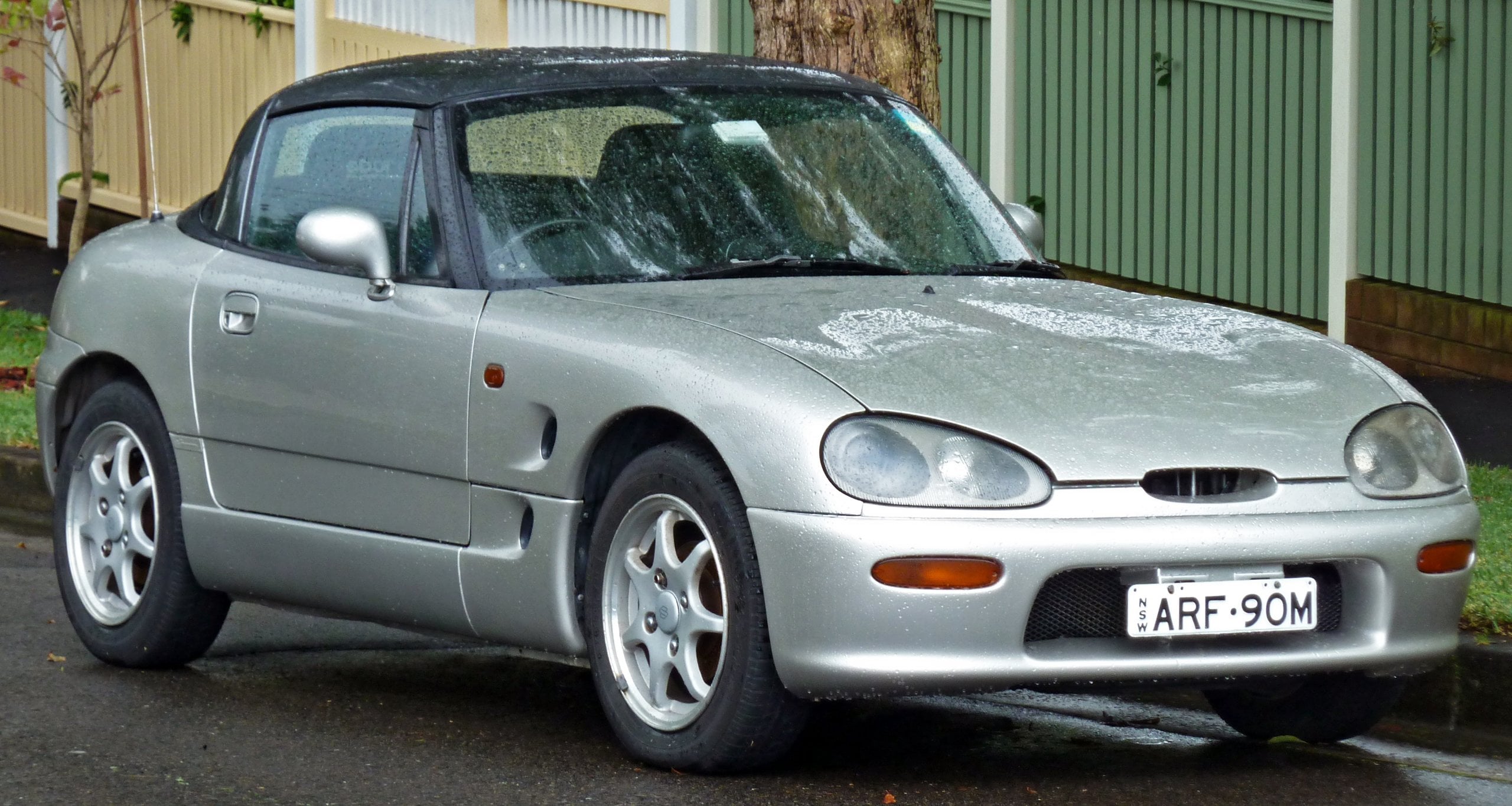 日本 K-Car 有多狂?660cc 小車硬是玩出超跑氣場!英媒選出史上最酷 10 款讓全球車迷驚呼!