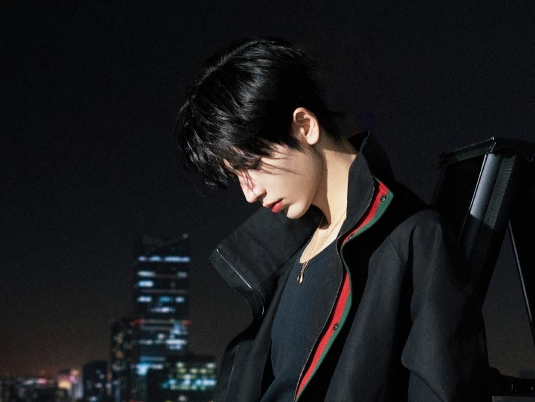 張凌赫 IG 曬身高 190 公分 GUCCI 看秀造型！粉絲暴動：「漫畫走出來的人！」