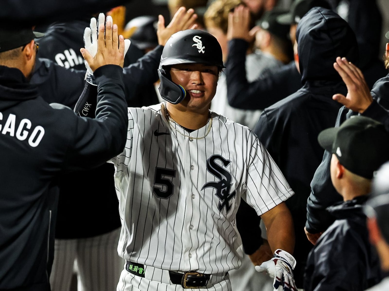 MLB／村上宗隆轟出第 15 轟並列全壘打王！今永昇太笑認：他薪水應包含從我手上打出的全壘打