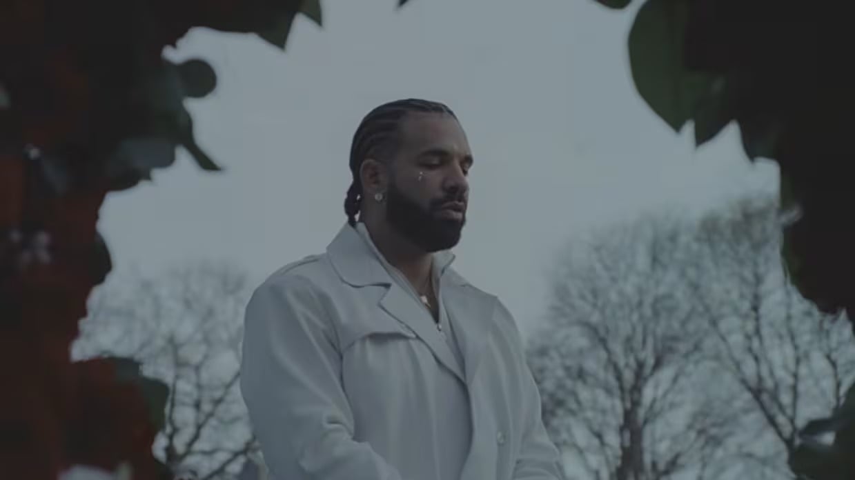 Drake 無預警連發 3 張新專輯!首日串流總計近 2 億次播放,直接改寫 Spotify 紀錄!