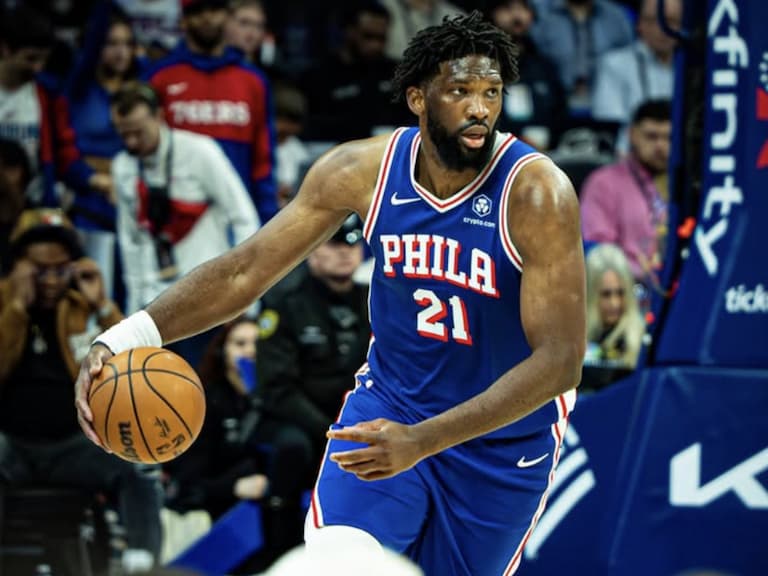 NBA／Joel Embiid 又創史上最尷尬紀錄？過去 10 年第一隊只有他沒做到這件事！
