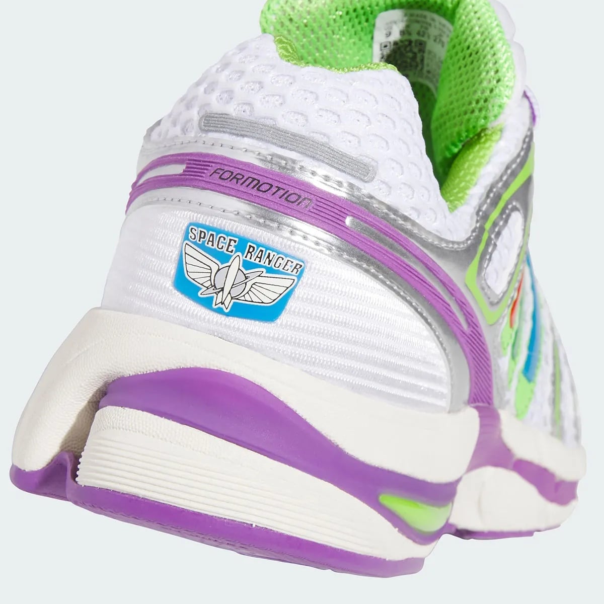 《玩具總動員》x adidas 全新聯名發表!巴斯光年、胡迪、翠絲 3 大人氣角色鞋款粉絲必收!
