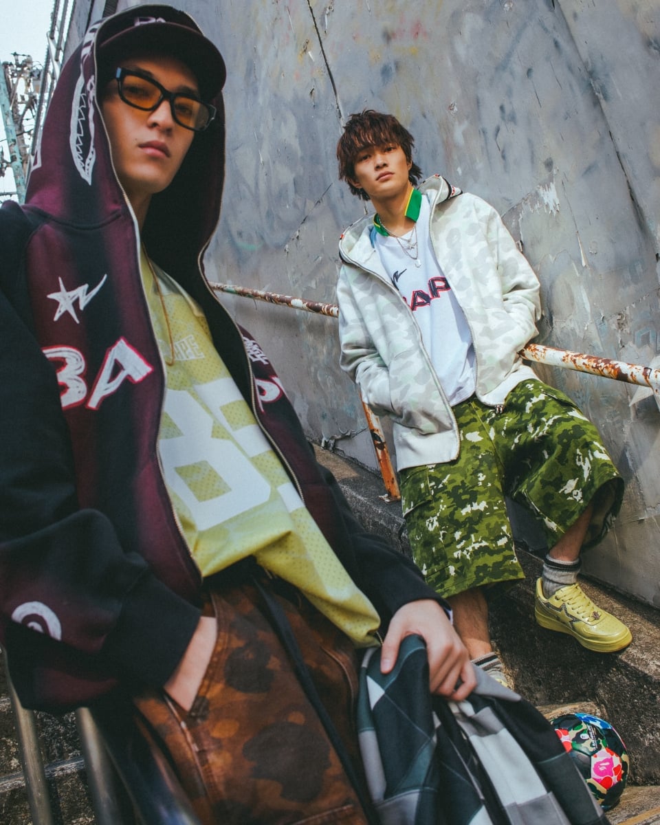 BAPE® 召喚 2000 年代足球文化!2026 世足賽前夕推限定系列,街頭潮流迷必搶的運動裝備!